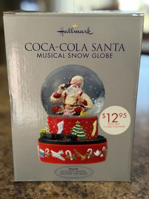 Hallmark 2001 Coca-Cola Santa Christmas Musical Snow Globe