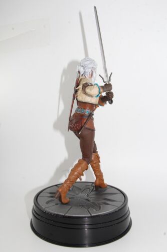THE WITCHER 3 WILD HUNT DARK HORSE DELUXE SERIES 1 CIRI FIGURA 20 cm. - Imagen 3 de 6
