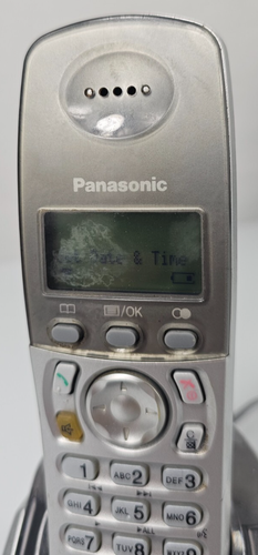 Panasonic KX-TG1840AL Digital Cordless Answering Machine + 5 Handsets - Zdjęcie 21 z 24