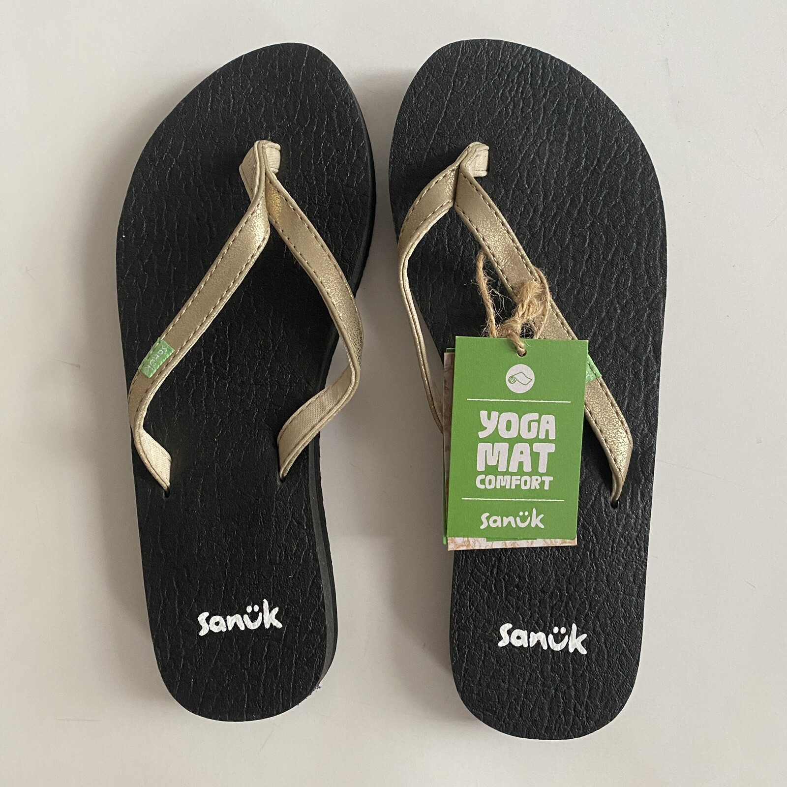 PANTOFOLA D’ORO Infradito donna Sanuk Champagne metallizzato Yoga Spree nuovo con etichette taglia 6 FB1123F estate