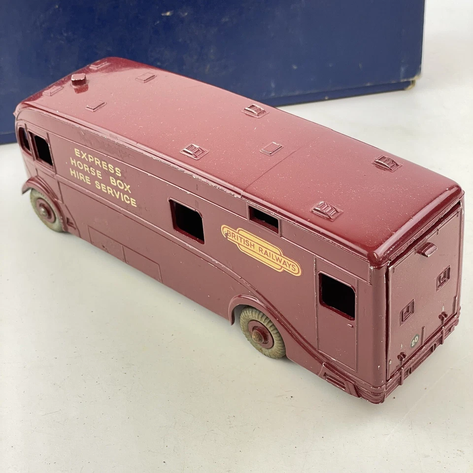 Juguetes Dinky vintage en caja n.º 581 Horse Box British Railways Foto 3 de 4