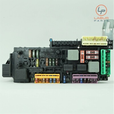 W212 10-11 Mercedes E Class Rear SAM Control Module Relay Fuse Box A957