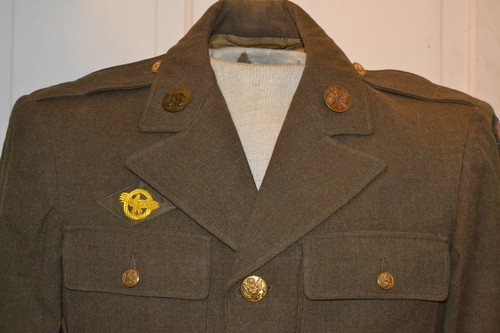 Uniforme parcheado lingotes de las fuerzas de Estados Unidos Segunda Guerra Mundial de las Fuerzas de Estados Unidos en Medio Oriente - Imagen 2 de 12