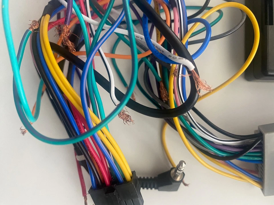 AXXESS XSVI-6522-NAV 接口适用于精选克莱斯勒 2006 - 2014 年车辆 - 二手 — 第 4/4 张图片