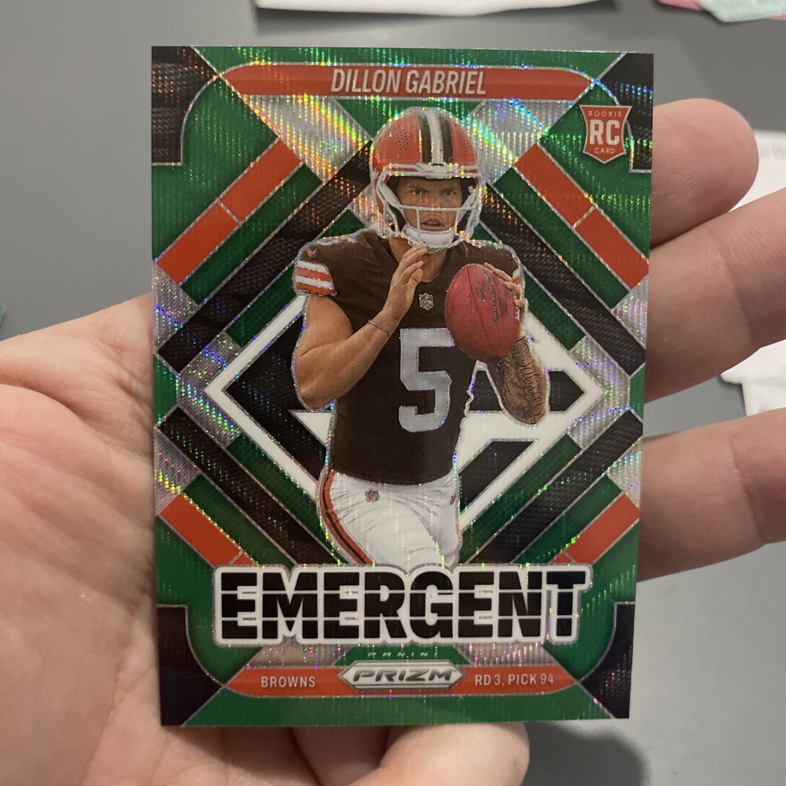2025 Panini Prizm Dillon Gabriel EMERGENT #18 RC Green Wave Prizm NM! FREESHIP!