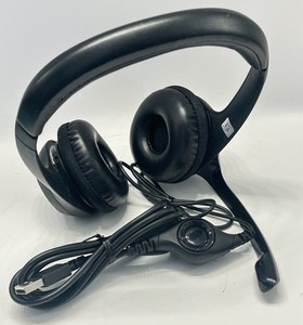 Logitech H390 Wired Headset with Noise Cancelling Mic, Enhanced Audio Logitech H390 Wired Headset with Noise Cancelling Mic, Enhanced Audio