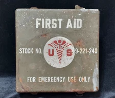 Rare Orig. Post / WWII  U.S. Army First Aid Kit Stock No.9-221-240 Complete