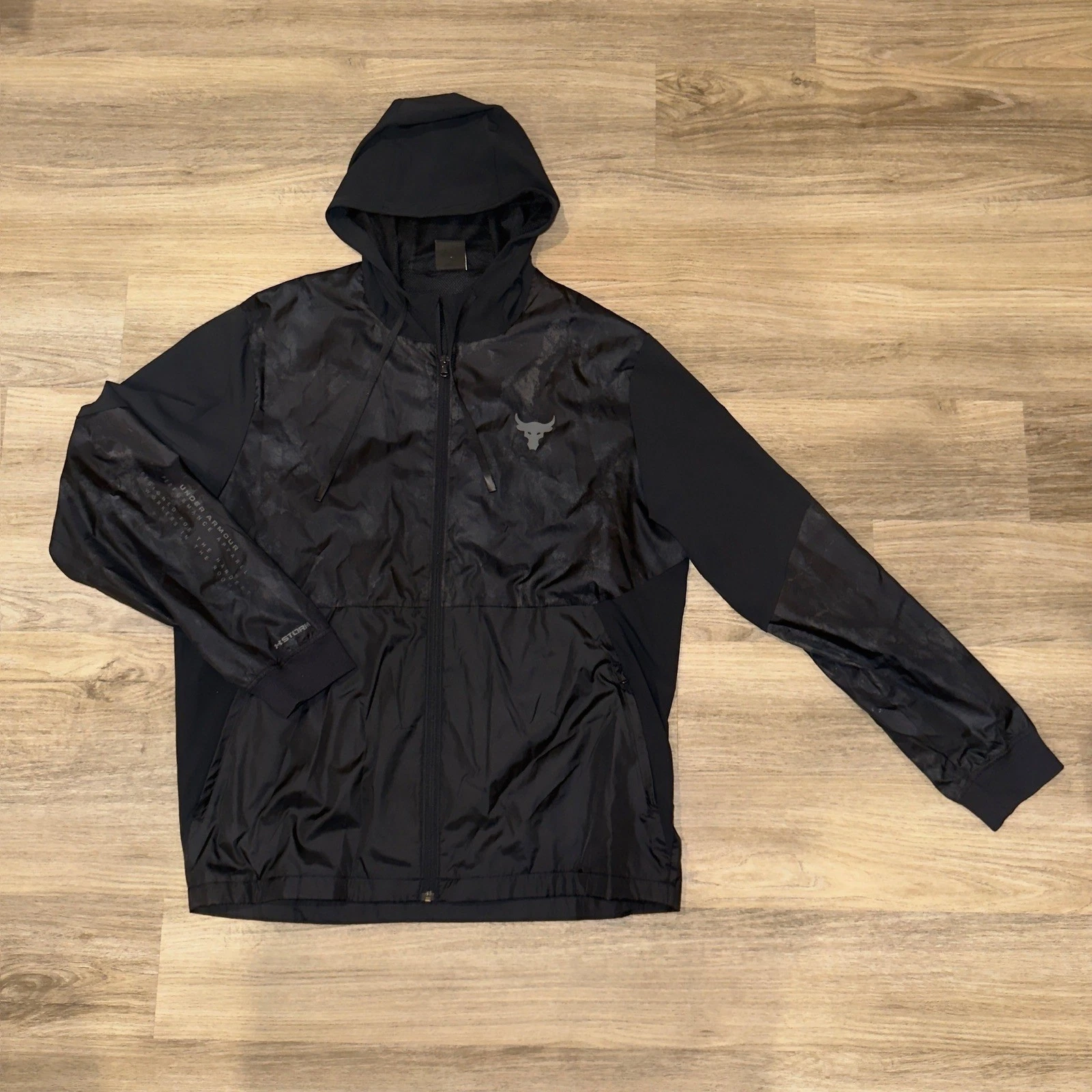 Under Armour Project Rock Storm Windbreaker Jacket Mens XL Black Camo Hooded