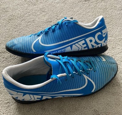 Herren Jungen Mädchen Kinder Nike Fußballschuhe Astro Turnschuhe Größe 7,5 EU 42