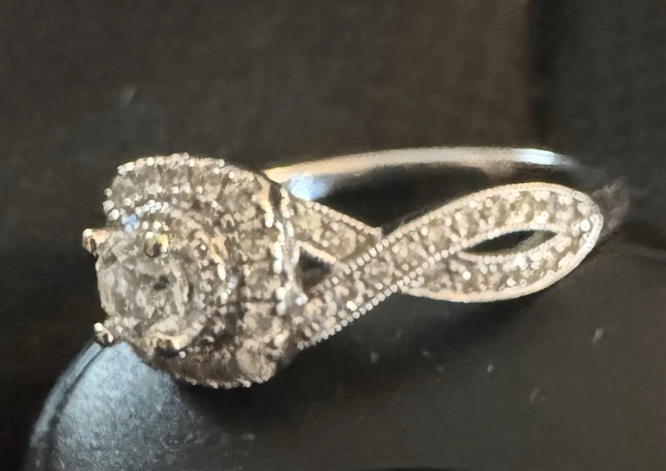 Engagement Ring Or Promise Ring From Kay Jewelers -14 Carat White Gold Size 7 - Image 3 of 4