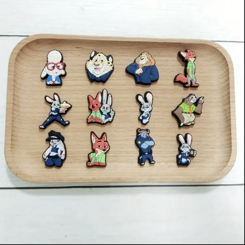 Dijes para zapatos Zootopia Croc - Lindo animal Jibbitz para zuecos, regalos (paquete de 2) al azar - Imagen 3 de 5