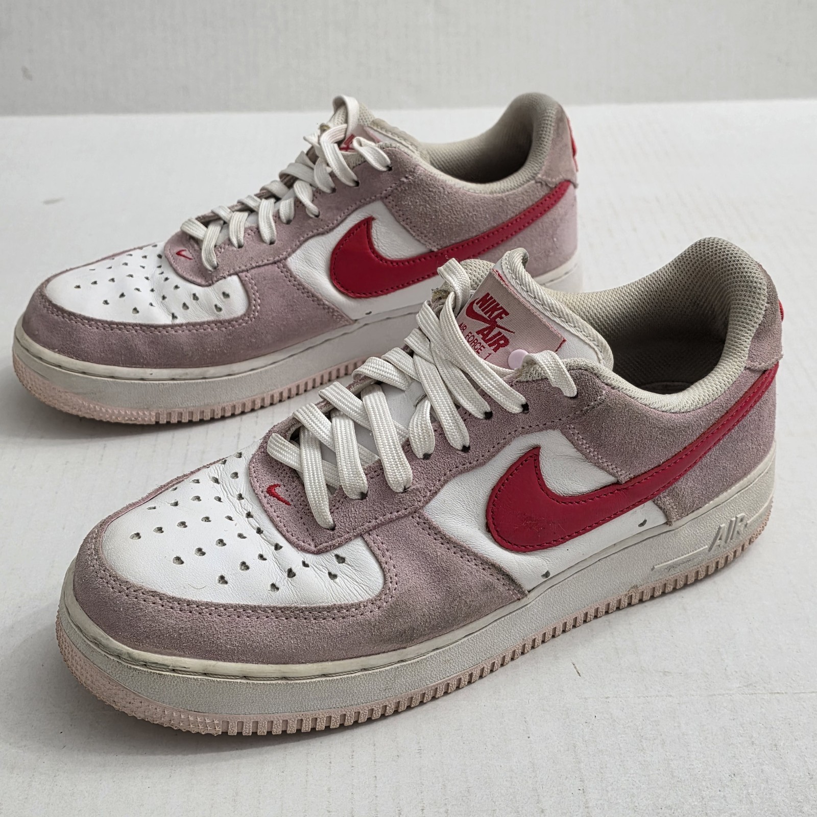 Nike Air Force 1 Low Valentines Day 2021 Mens 9.5 White Red Pink DD3384 600