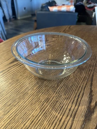 PYREX 1 Liter MIXING BOWL #322  Clear Glass Nesting Bowl