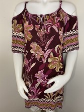 Women’s Floral/Printed Cold Shoulder Knit Dress. Size Small. LP001