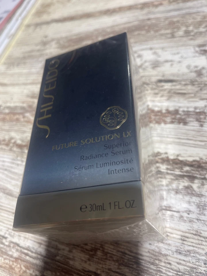 Shiseido Future Solution Lx Superior Radiance Serum 1.0 Oz (30 Ml) Sealed New - Image 2 of 4
