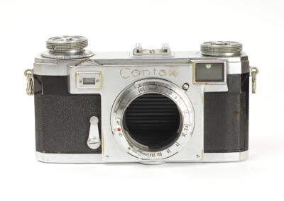 Rangefinder Zeiss Contax IIa with Carl Zeiss Jena Sonnar Red T 2
