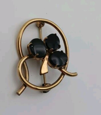 W.E. Richards WRE 12k GF Black Onyx Three Leaf Clover Signed Gold Filled Brooch