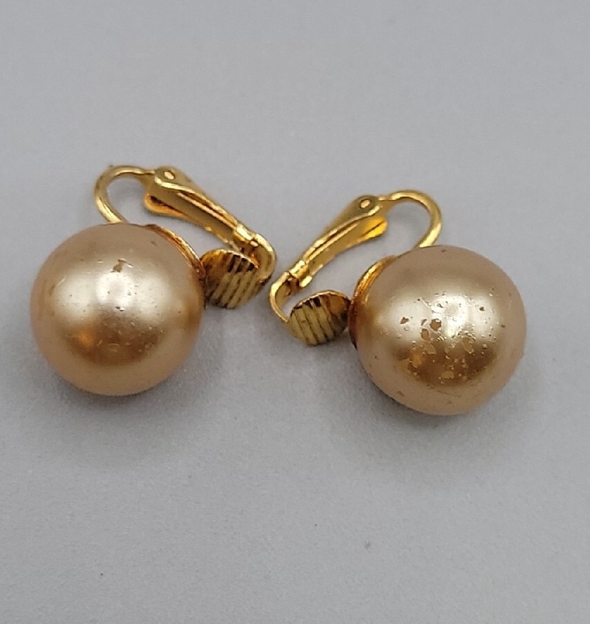 Vintage Lane Faux Pearl Stud Clip On Earrings Elegant Signed