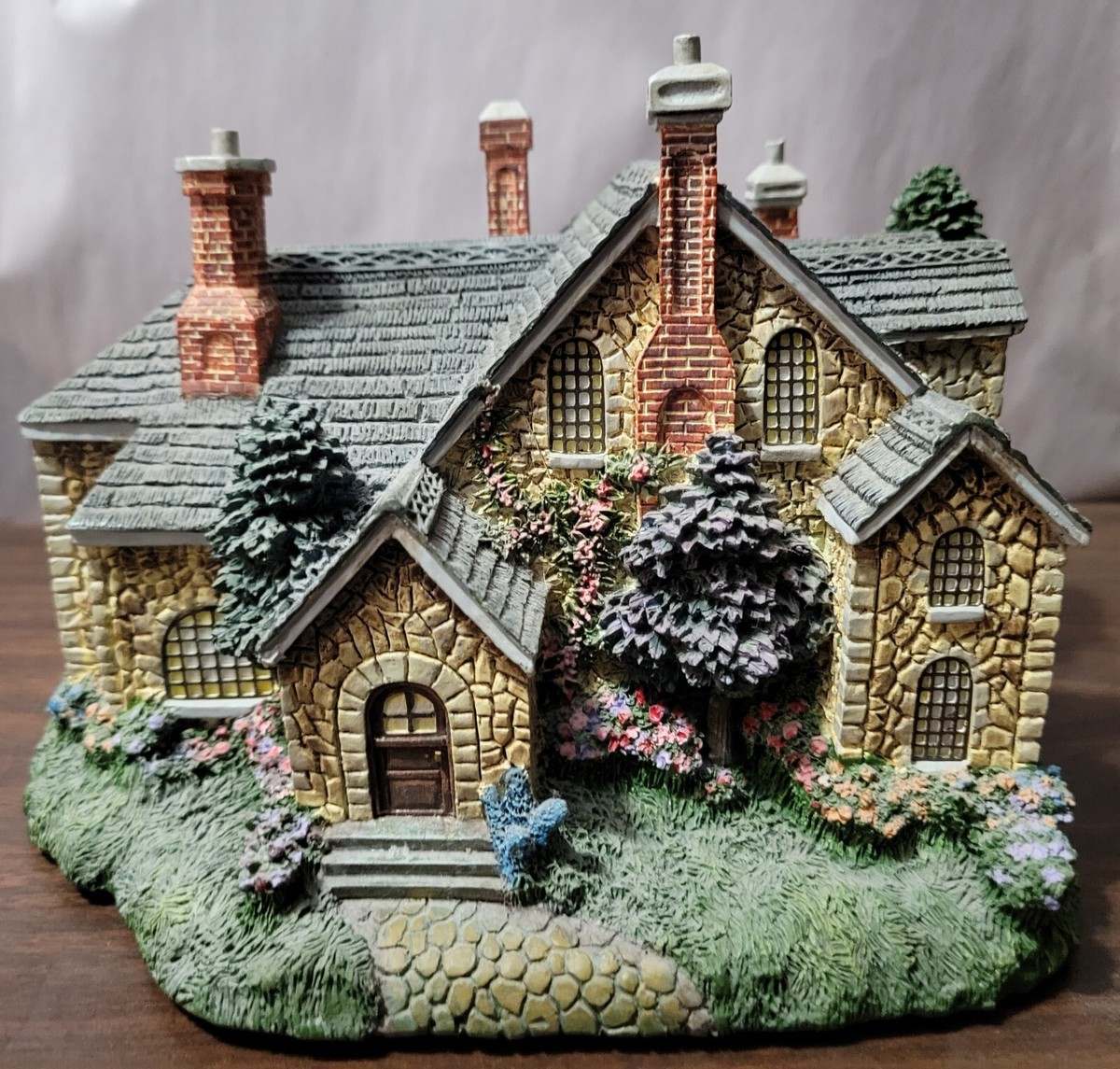 Hawthorne Village Christmas Thomas Kinkade Spring Gate Manor 2000