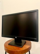 HP W2072a Desktop 20-inch LED Backlit LCD Monitor Lightly Used With Stand