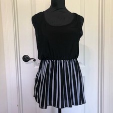 Julia Black White Striped Pleated Mini Dress Sleeveless Elastic Waist S/M USED