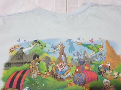 Rare Vintage Magic Kingdom Walt Disney World T-shirt 2 side print