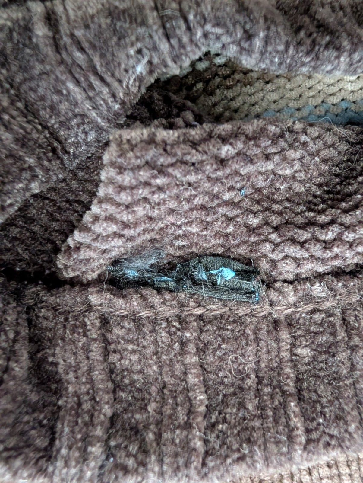 Boy's Sweater Long Sleeves Size 10-12 Unknown Brand Tag Cut off, Brown