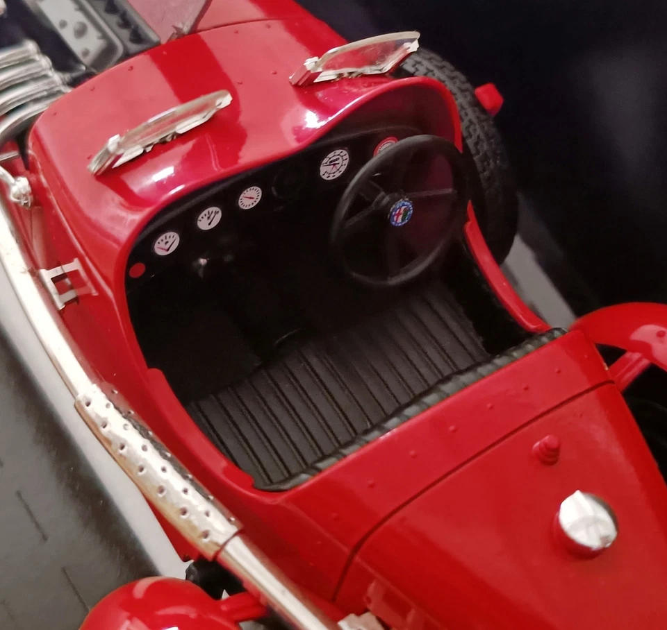 Voiture Miniature de Collection ALFA ROMÉO 8C 2300 MONZA 1931 Burago avec boite - Photo 4/4