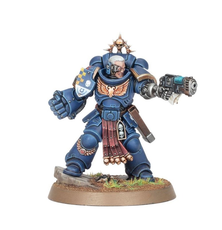 Warhammer 40K - Space Marines - (Multipart) Space Marine Lieutenant [NOS] 2/2