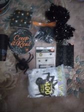 Lot Halloween Party Goods, Spiders 73 Pieces Total