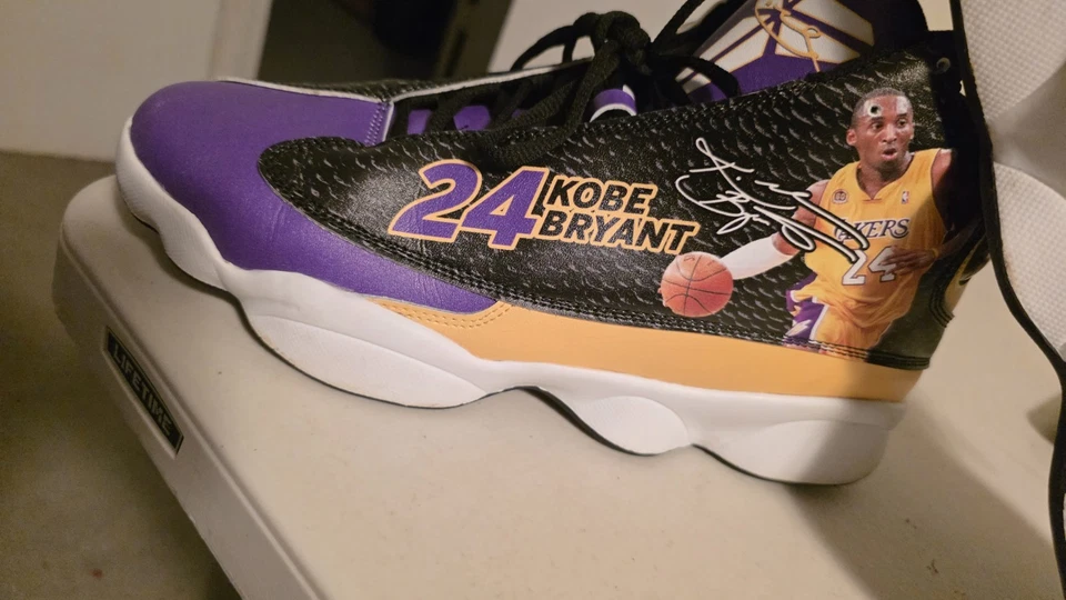 Los Angeles Lakers #24 Kobe Bryant Custom Name  Shoes  Size 46 Or 12 USA 🇺🇸  - Image 4 of 4