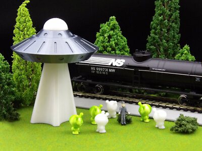 UFOジオラマ　エリア51 611zHaXDkAL._UF350,350_QL80_.jpg