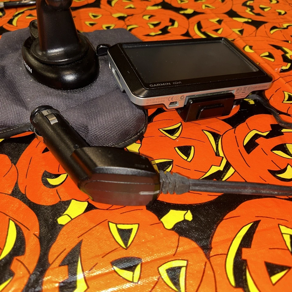 Garmin Nuvi Model 10R-023994 GPS Navigation Tested Working Condition with Cord - Image 3 of 4