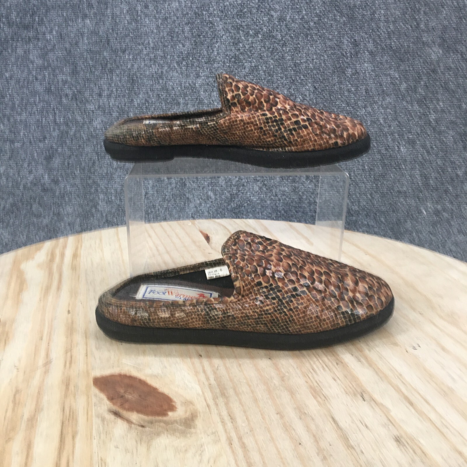 Foot Warmers by Laguna Slippers Womens 6 Brown Snakeskin Mule Casual