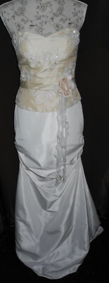 NEU* tolles Brautkleid /Standesamt Gr. 38nvon Kleemeier cappuccino/ivory + Stola