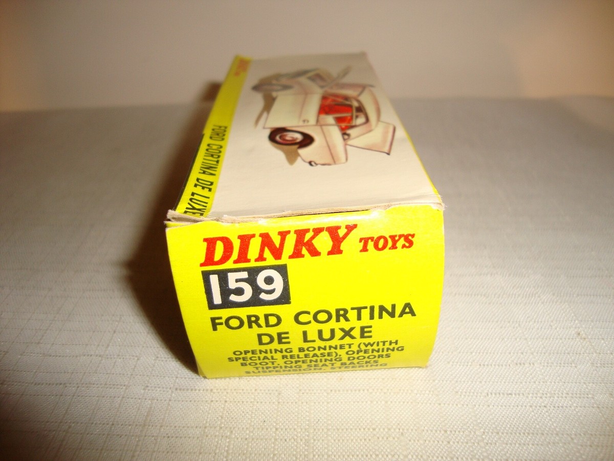 DINKY TOYS 159 FORD CORTINA DELUXE - EXCELLENT in original