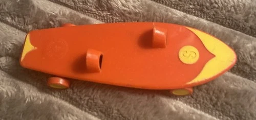 VINTAGE BARBIE SKIPPER ON WHEELS SKATEBOARD 1965.  Excellent. Condition. Tagged