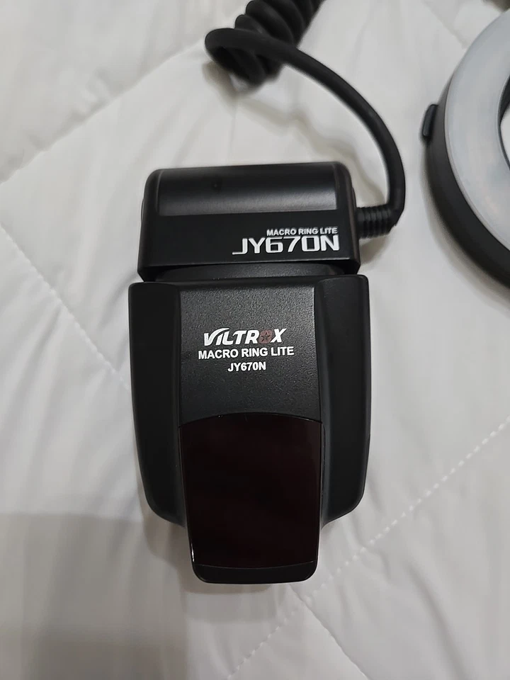 Viltrox JY-670 Macro Ring Lite - Great Condition - Quick Shipping  - Image 2 of 4