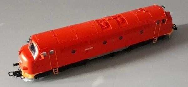90225 NMJ Diesellok Nohab M61.018 der MAV DC ANALOG - Bild 1 von 1