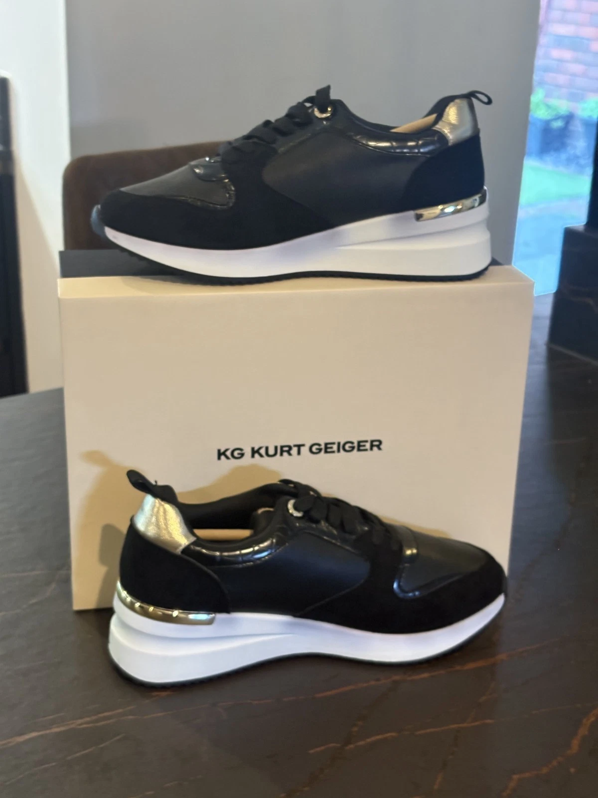 Women Kurt Geiger “Larna” Black & Gold Sneakers – UK 6/ EU 39