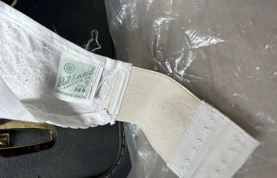 Vintage New 36B Dutchmaid Bra, Ephbata, PA Style 181 - Image 4 of 4