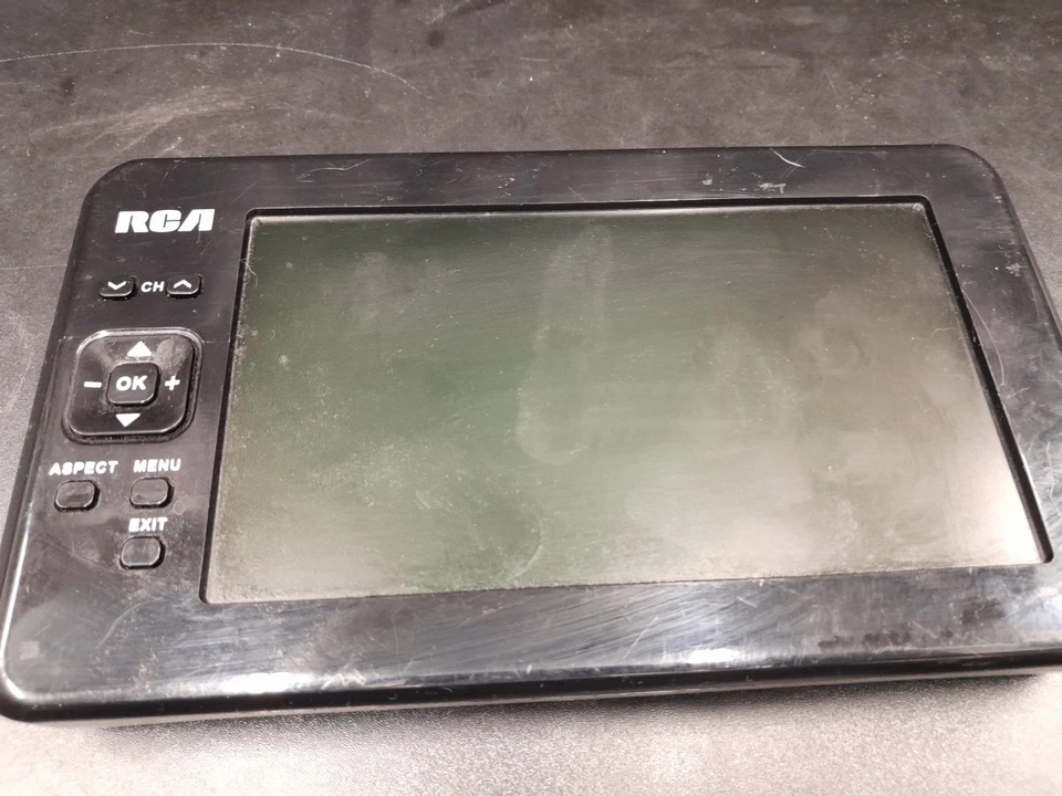 RCA RTV86073 Portable TV 7" screen only - Image 3 of 4