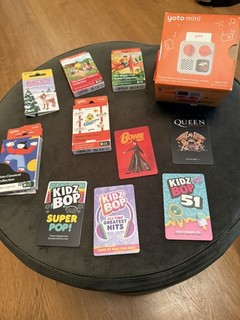 YOTO MINI PORTABLE AUDIO PLAYER w/ MUSIC & STORIES CARDS & PACKS (28 CARDS)