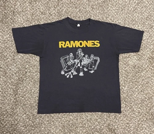 Ramones Band Shirt Punk Rock M/L Boxy Faded 22 1980s vintage concert t-shirt, vintage, single stitch, B+ condition