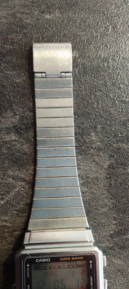 Ancienne montre vintage Casio Data Bank DBC-600 Calculatrice Module 563 - Photo 3/4