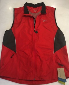 brooks vest red