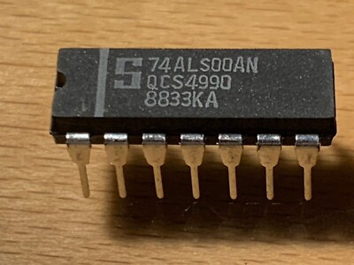 74ALS00AN - SIGNETICS IC  - GATE NAND QUAD 2 INPUT, 14 PIN DIP.