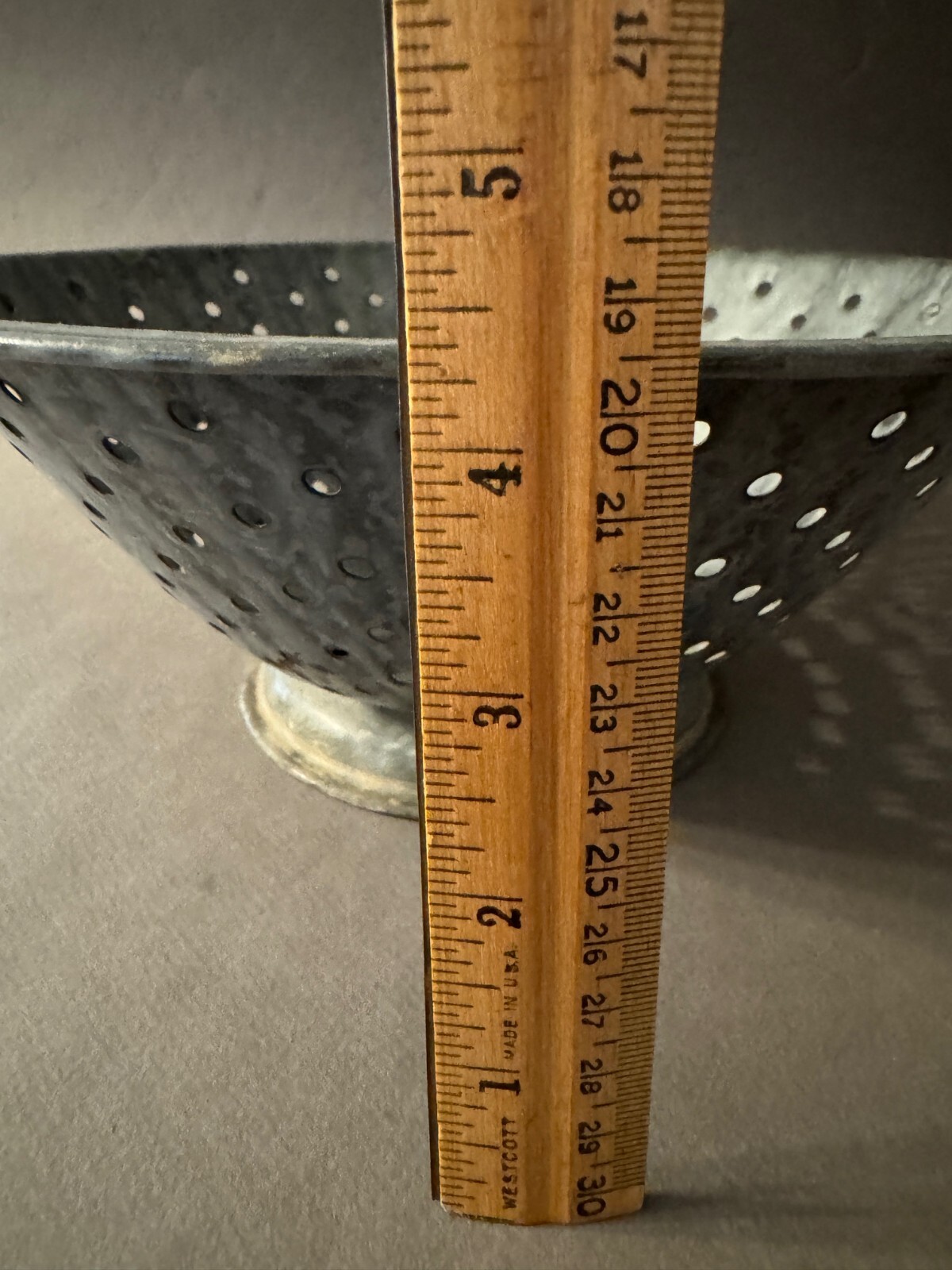 Vintage Gray Mottled Graniteware Enamelware Colander Strainer 10.5"