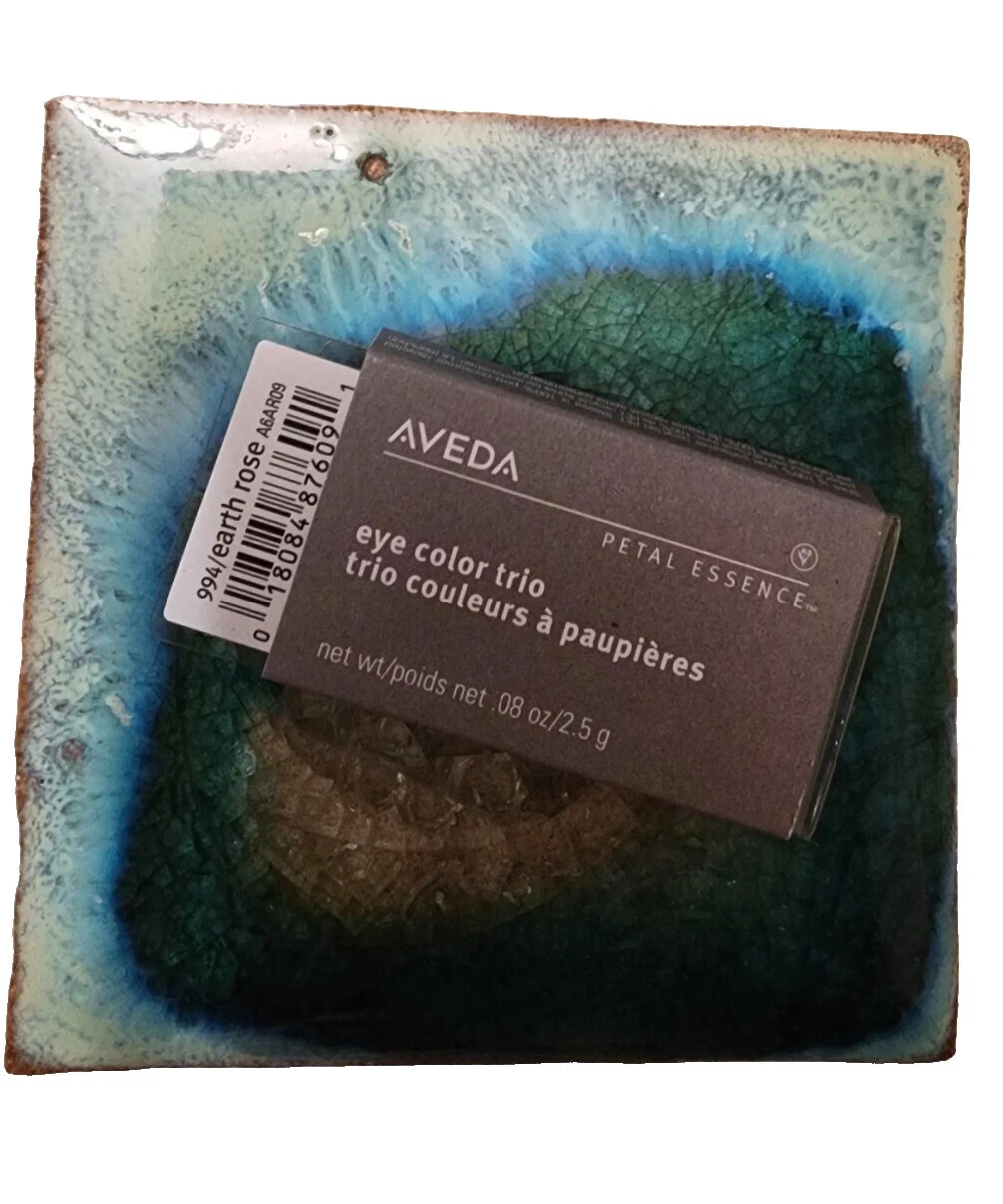 Aveda компактная пудра для теней для век