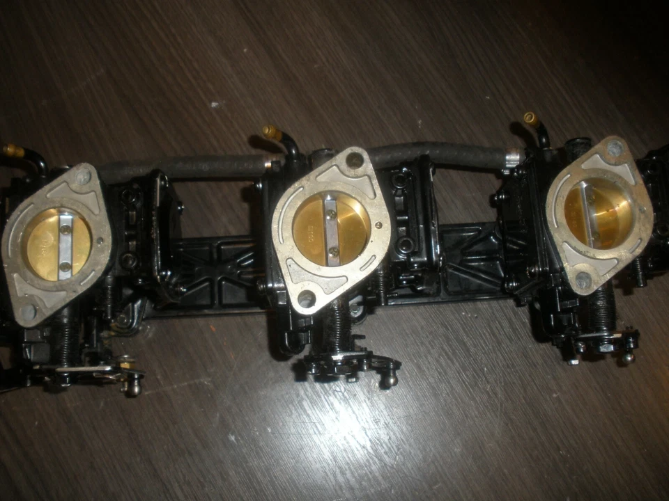 96 TIGERSHARK MONTE CARLO 900 CARBURETOR TRIPLE CARBS 0670-561 #1 - Imagem 3 de 4